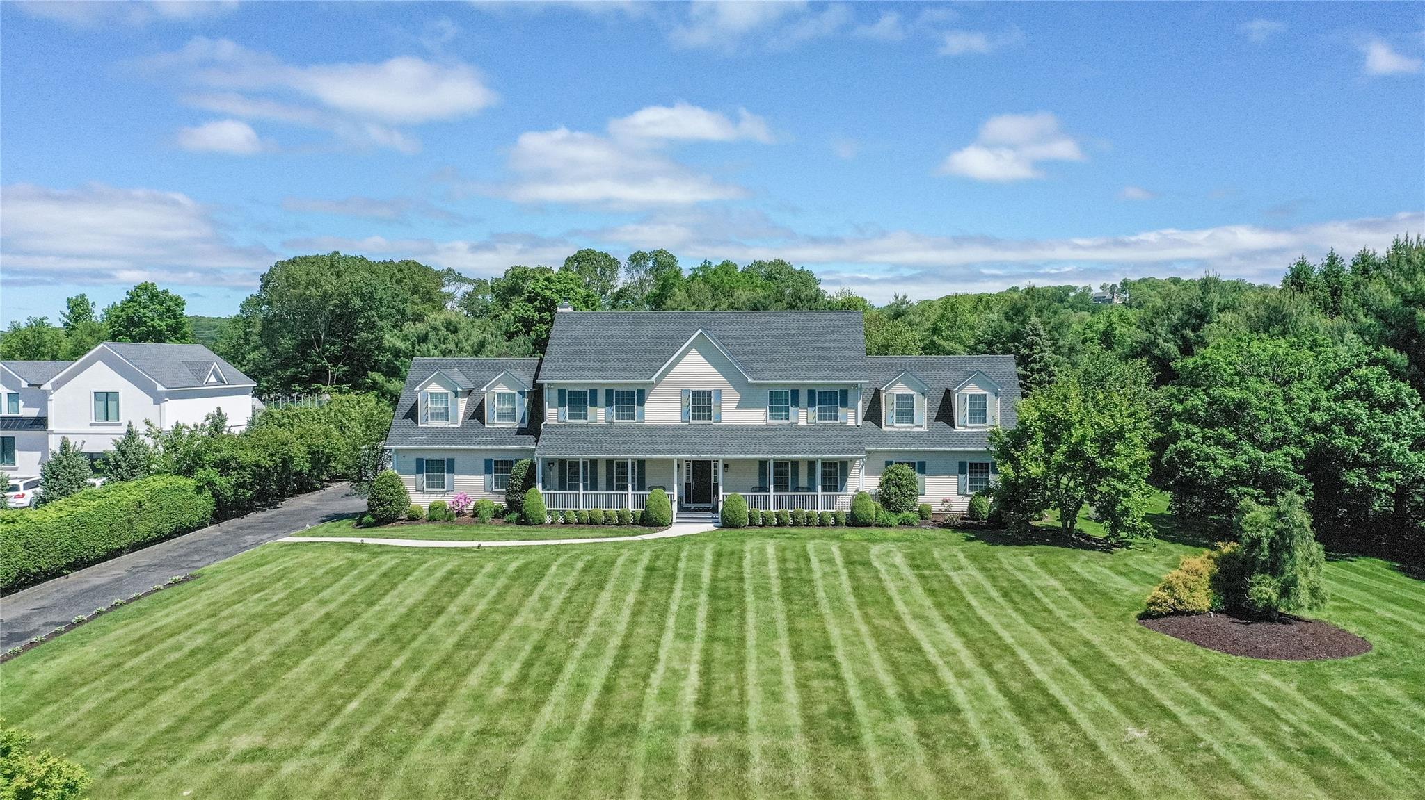 10 Emily Lane, Mahopac, NY 10541