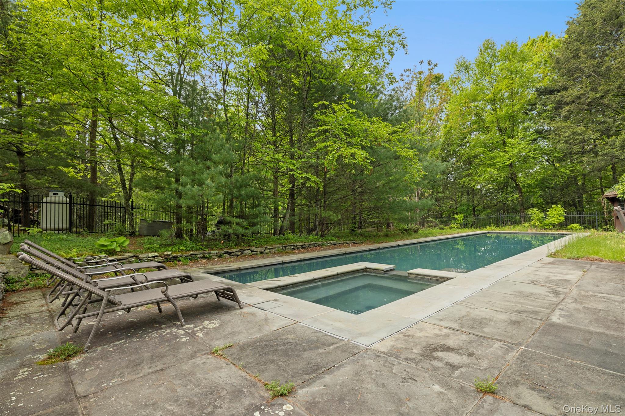 253 Upper Byrdcliffe Road, Woodstock, NY 12498