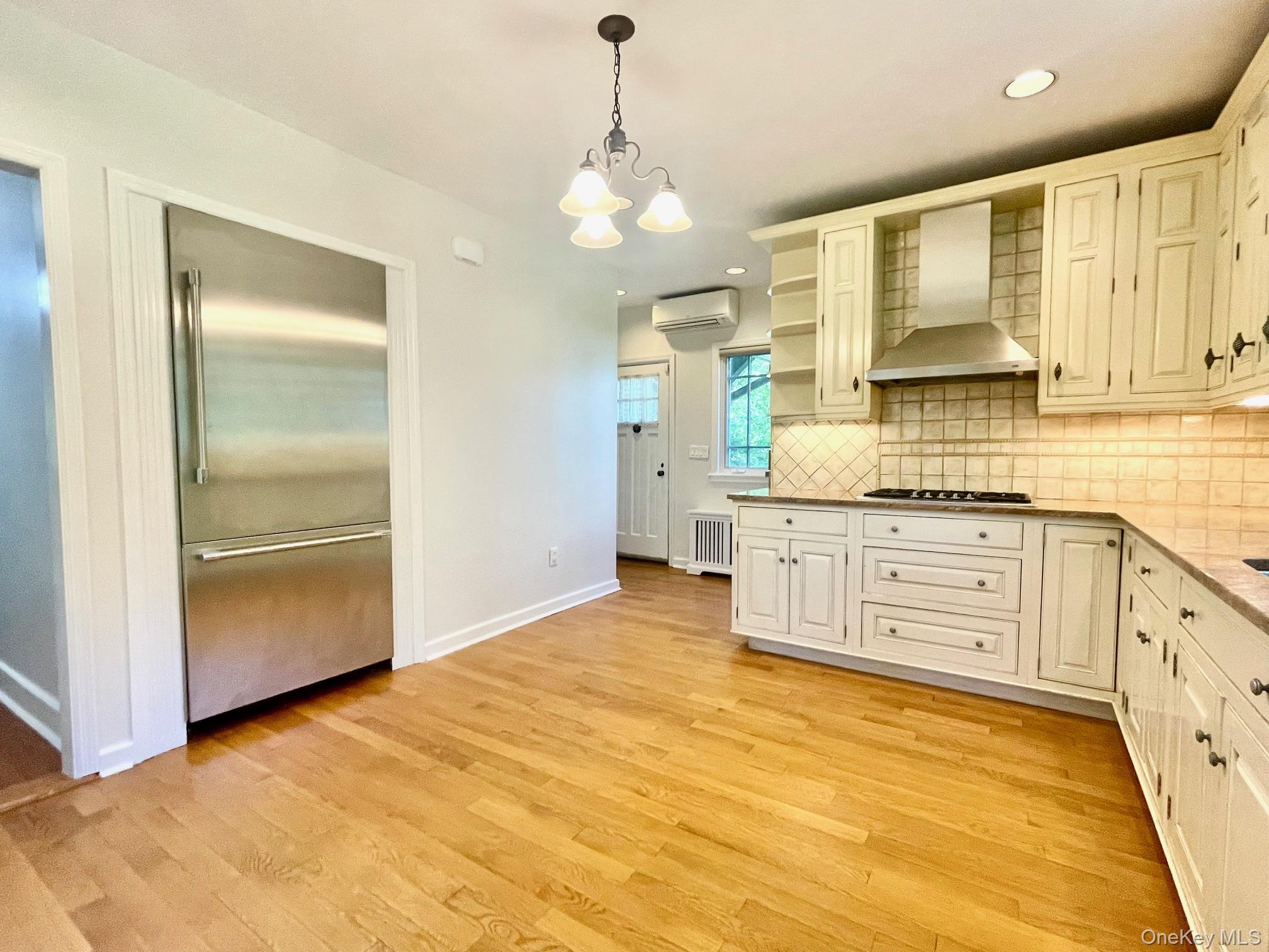 240 Beechmont Drive, New Rochelle, NY 10804