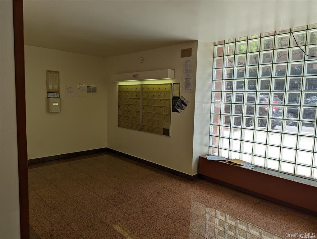 94-31 59 Ave # 4B, Elmhurst, NY 11373