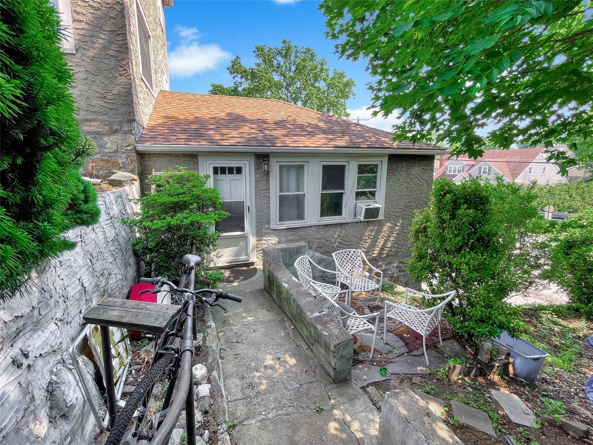 25 Fremont Street, Harrison, NY 10528