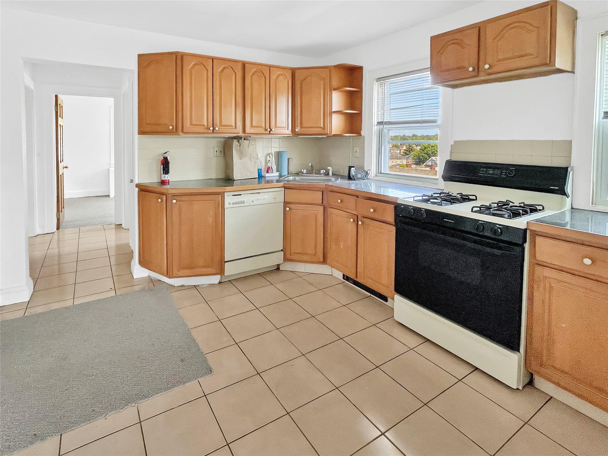 25 Fremont Street, Harrison, NY 10528