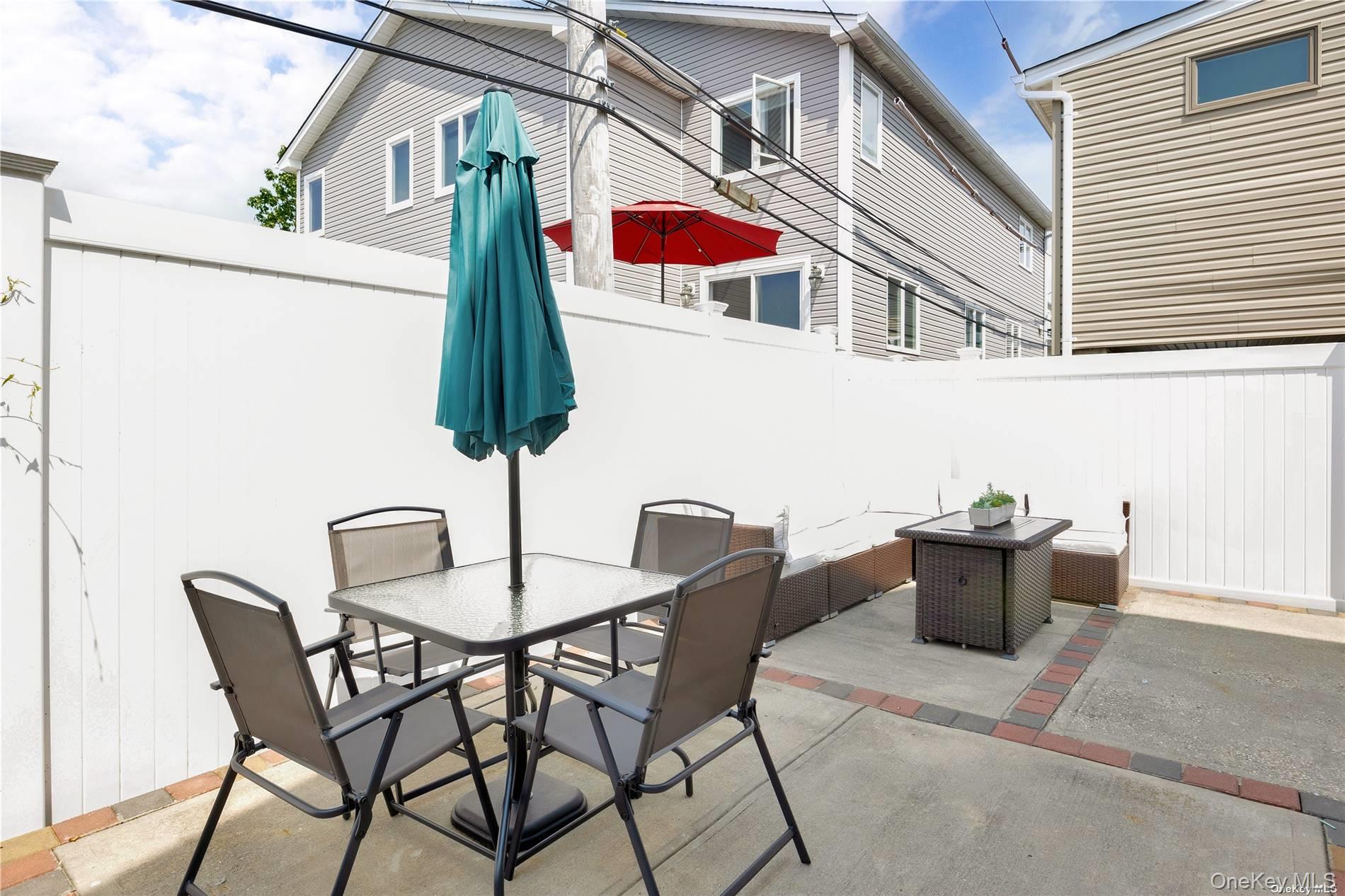 81 Barnes Street # 1, Long Beach, NY 11561