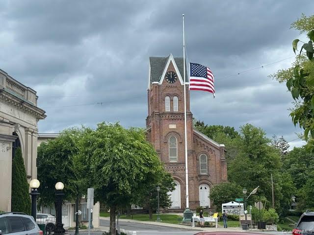 80 Vineyard Avenue, Highland, NY 12528