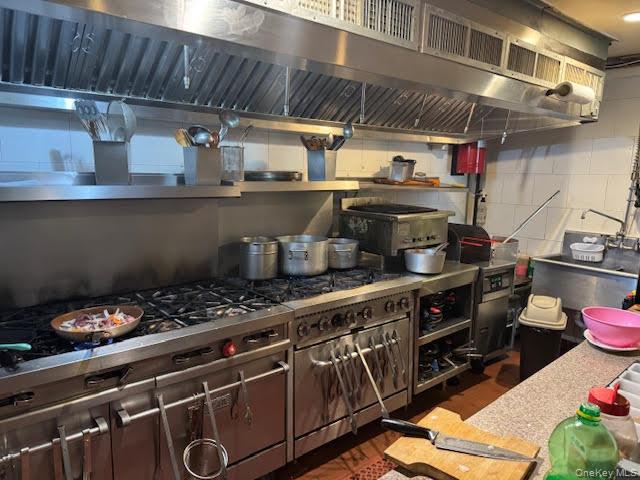 80 Vineyard Avenue, Highland, NY 12528