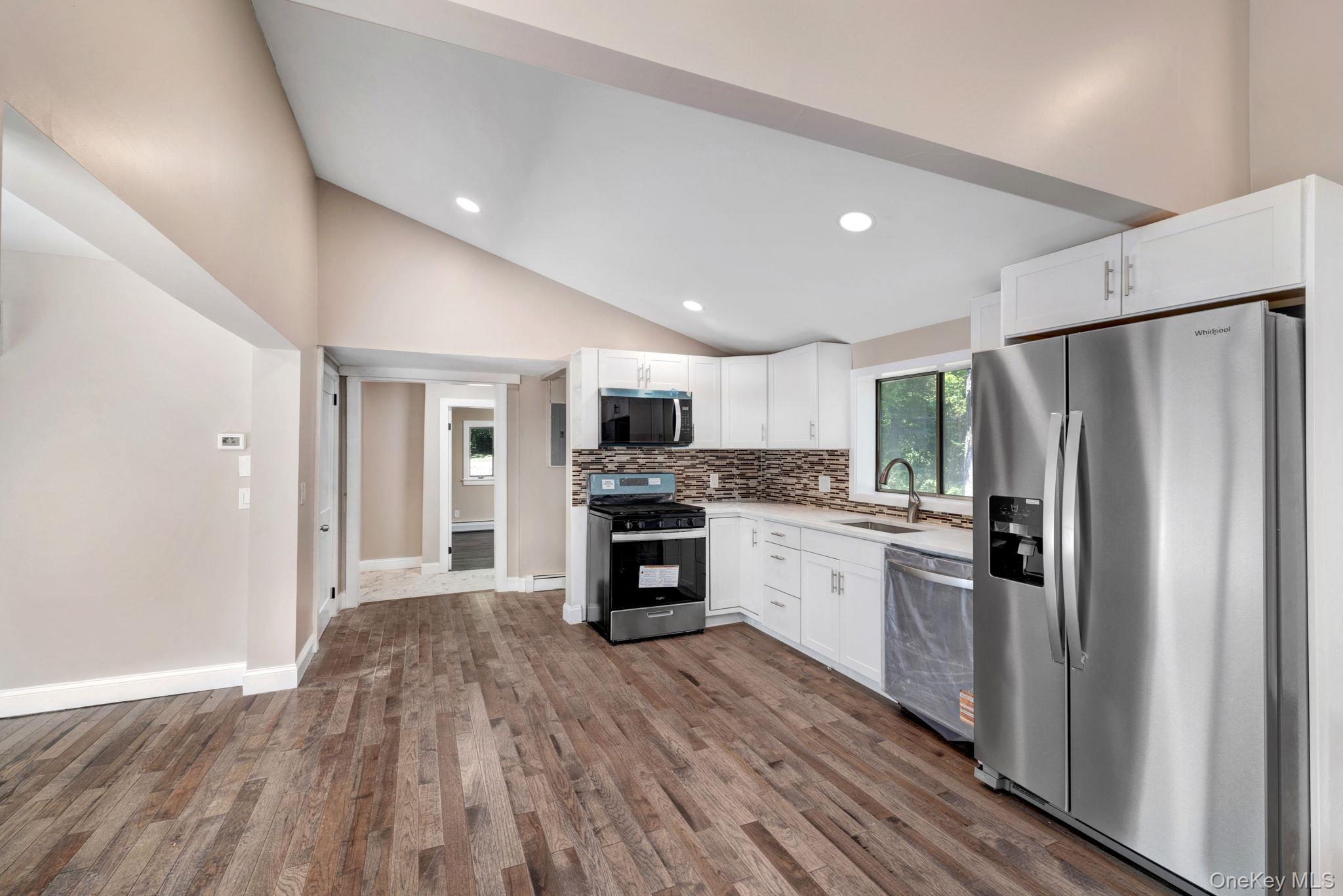 26 Carter Road, Pleasant Valley, NY 12569