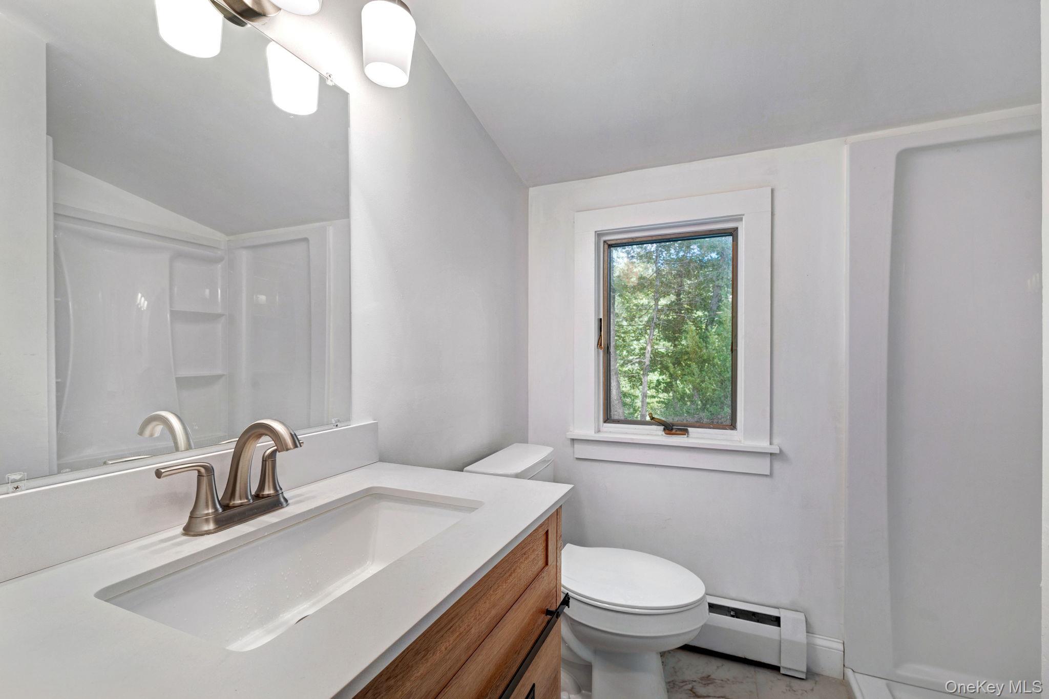 26 Carter Road, Pleasant Valley, NY 12569