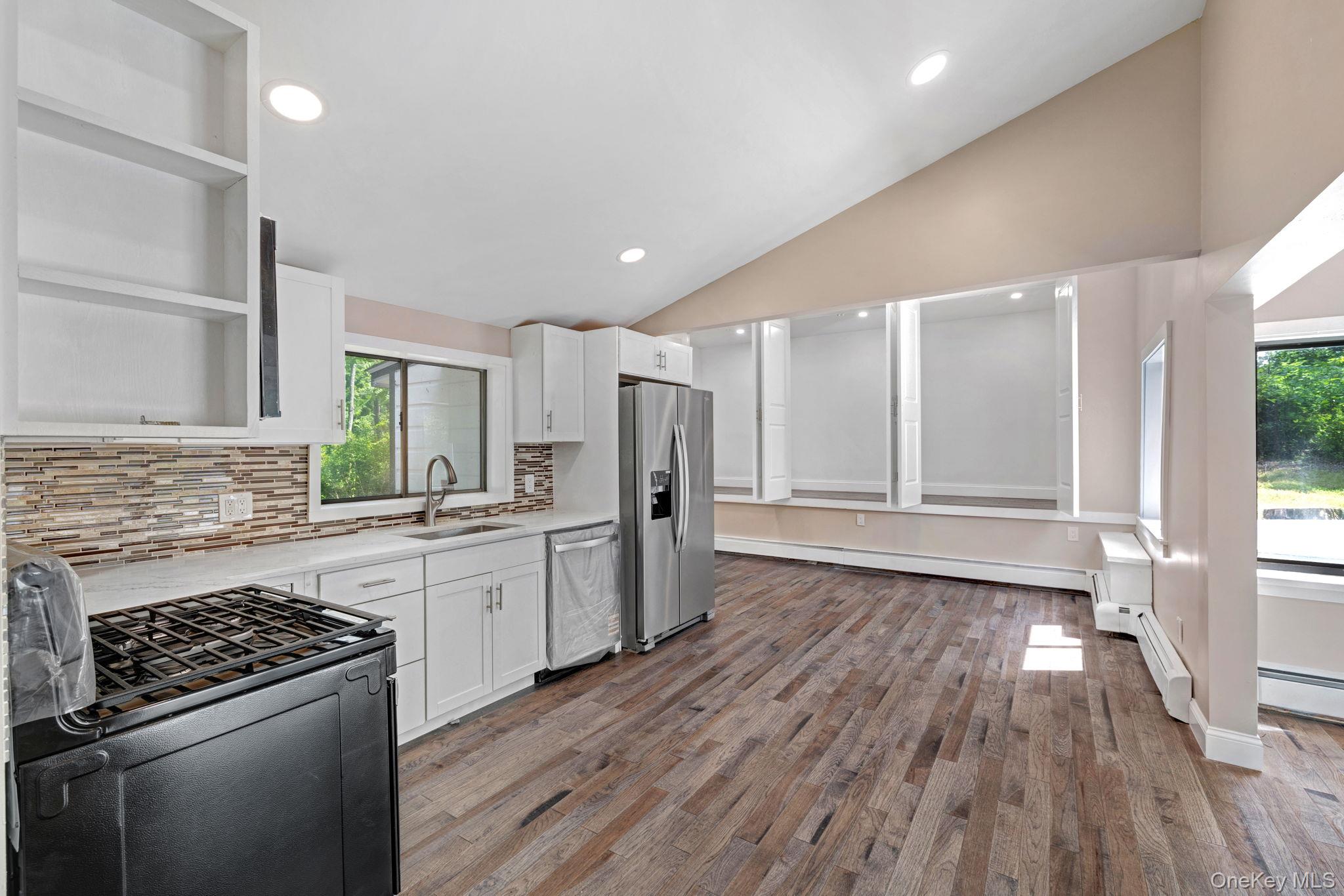 26 Carter Road, Pleasant Valley, NY 12569