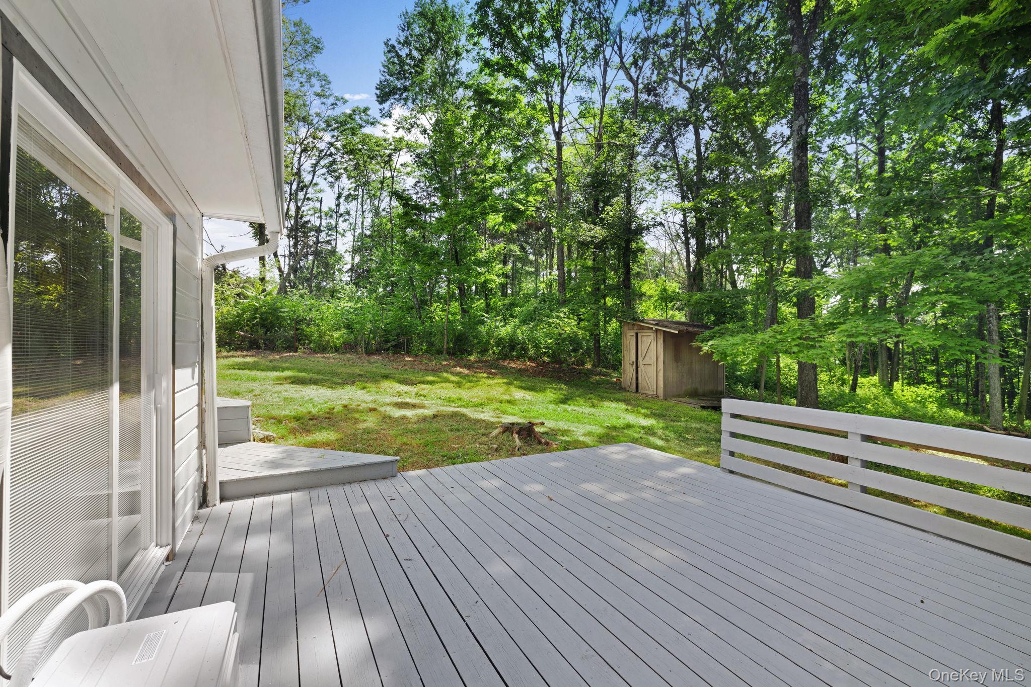 26 Carter Road, Pleasant Valley, NY 12569