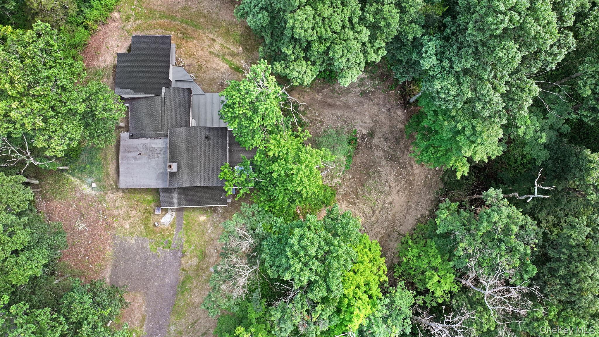 26 Carter Road, Pleasant Valley, NY 12569