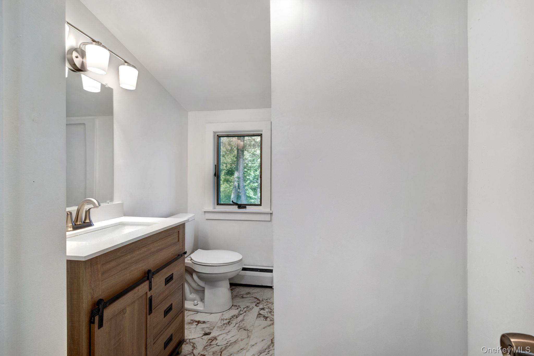 26 Carter Road, Pleasant Valley, NY 12569