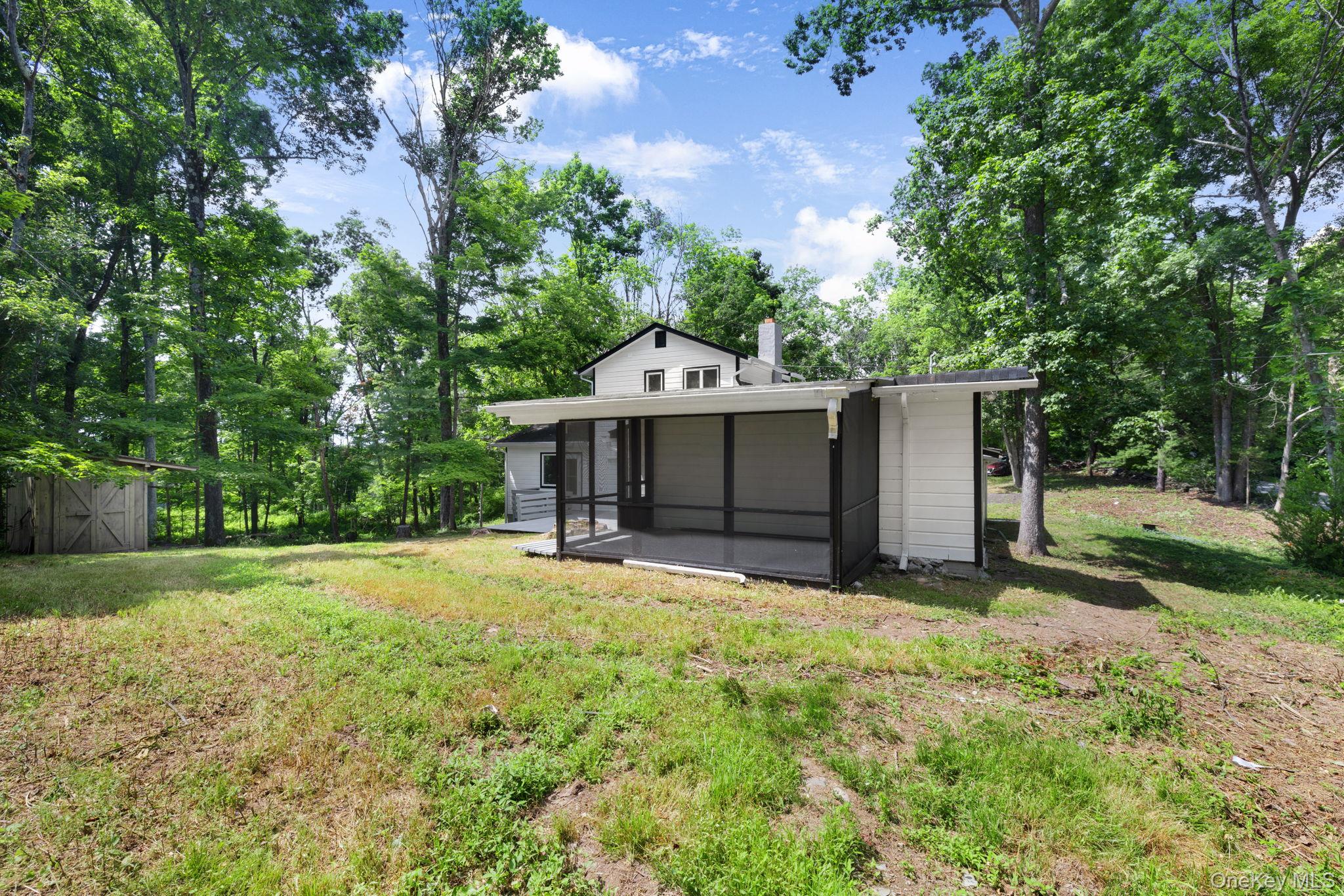 26 Carter Road, Pleasant Valley, NY 12569