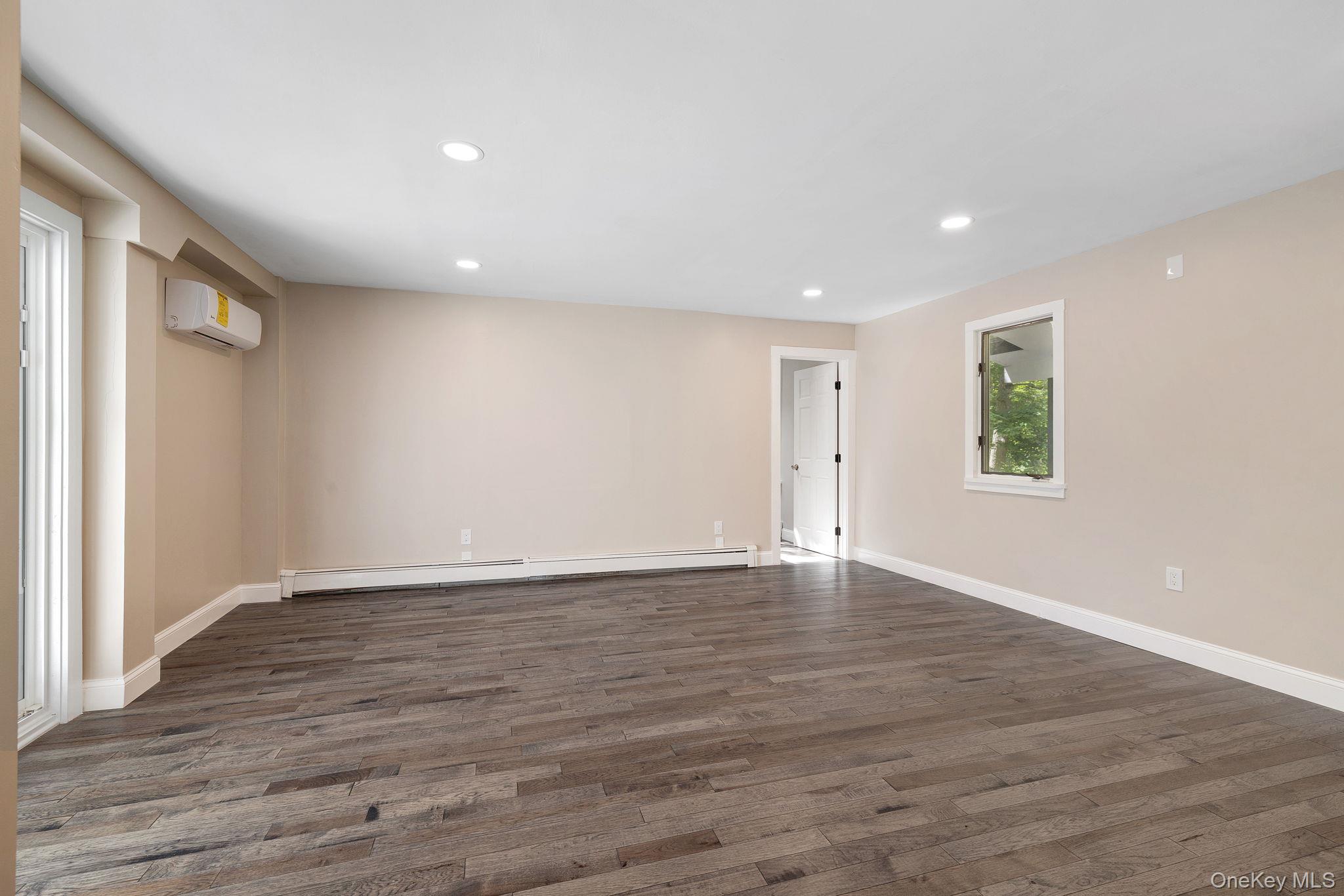 26 Carter Road, Pleasant Valley, NY 12569