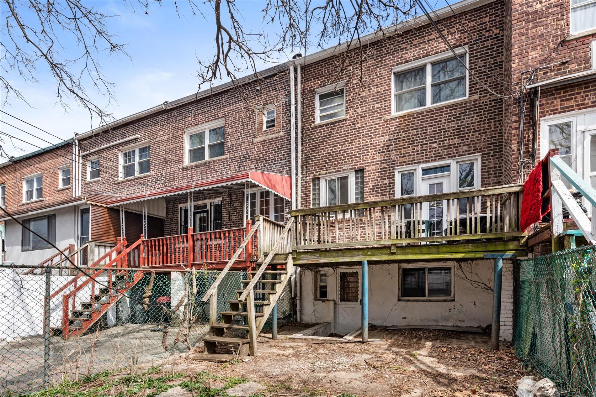 712 E 40th Street, Brooklyn, NY 11210