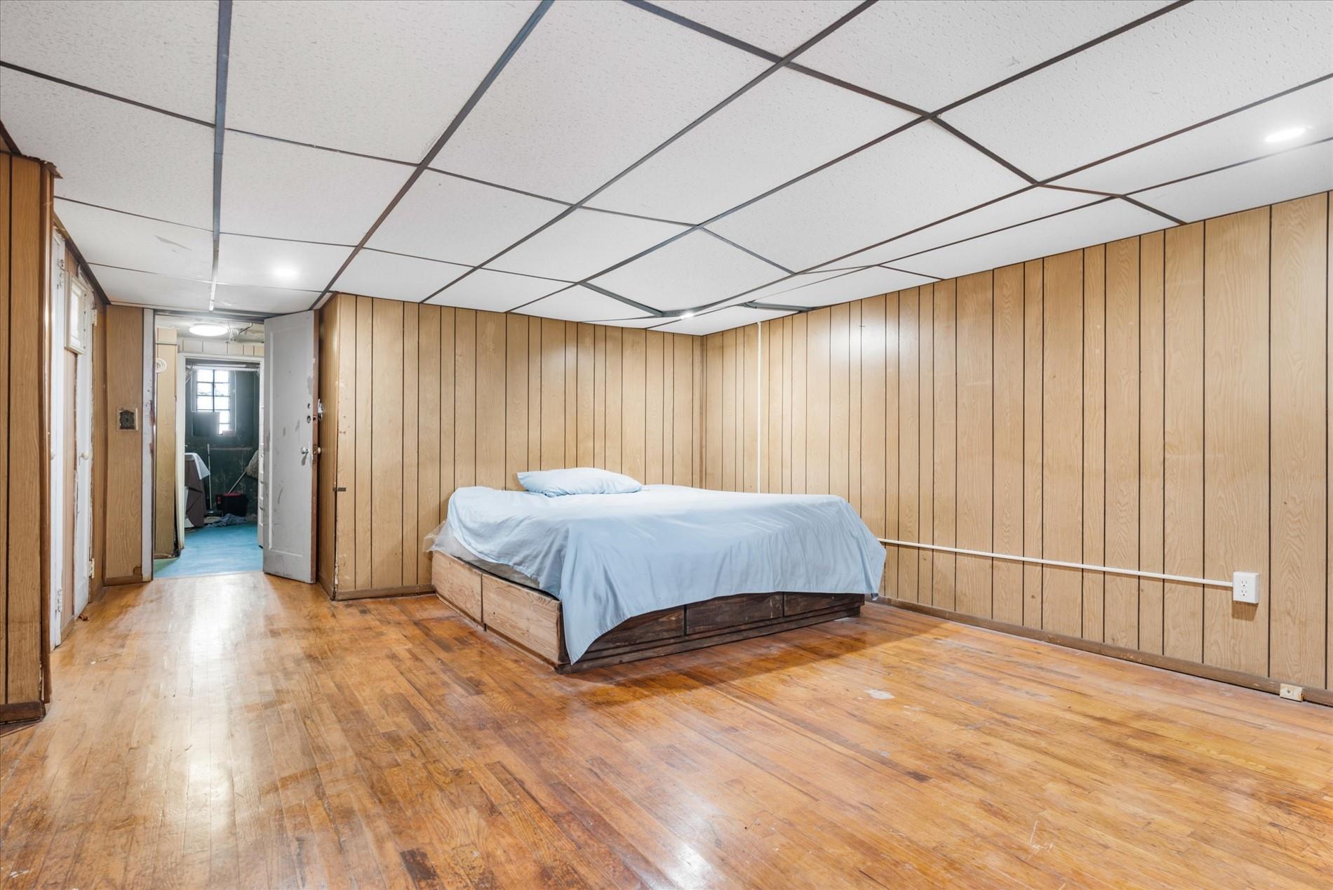 712 E 40th Street, Brooklyn, NY 11210