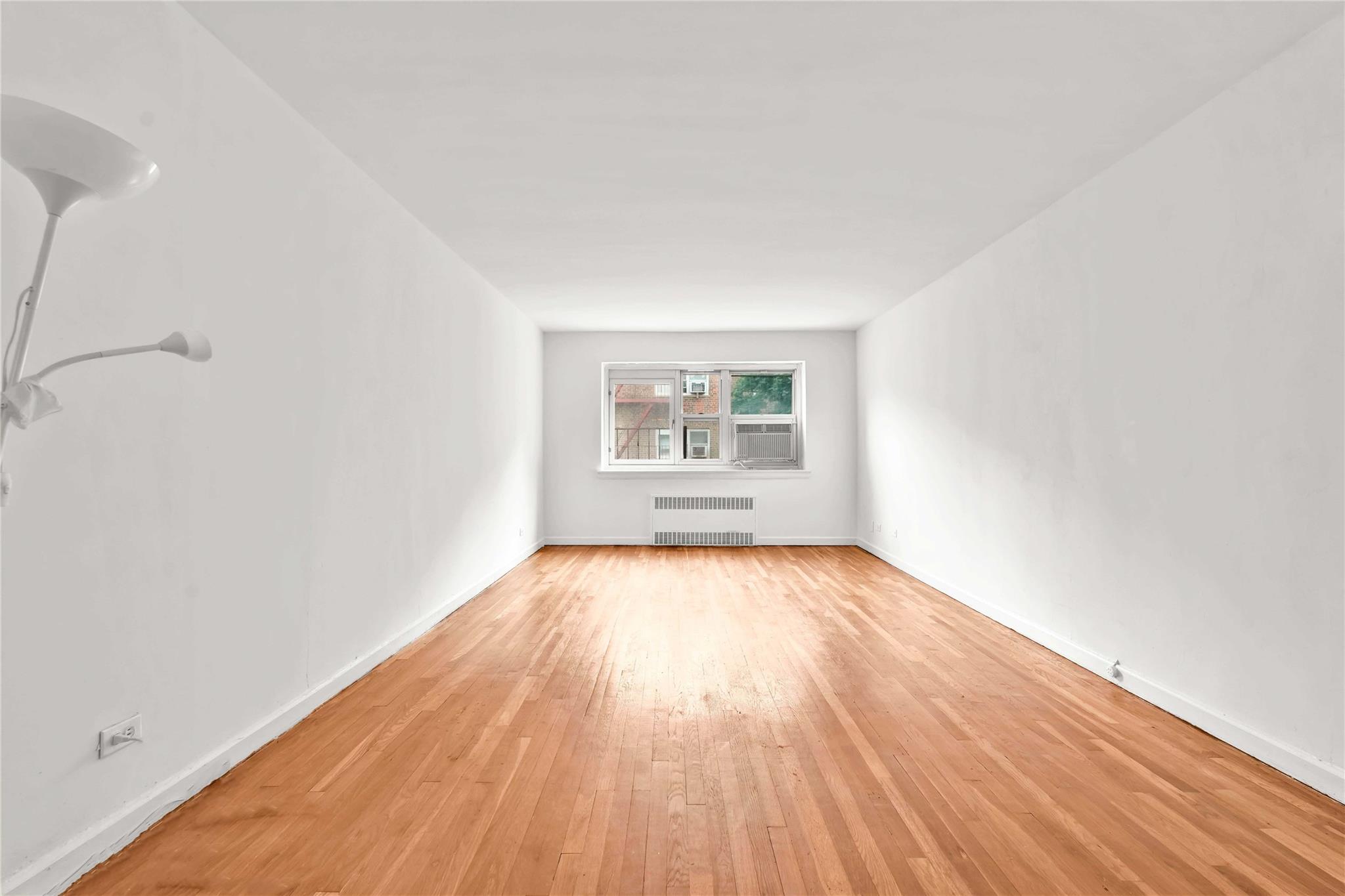 44-69 Kissena Boulevard # 4, Flushing, NY 11355