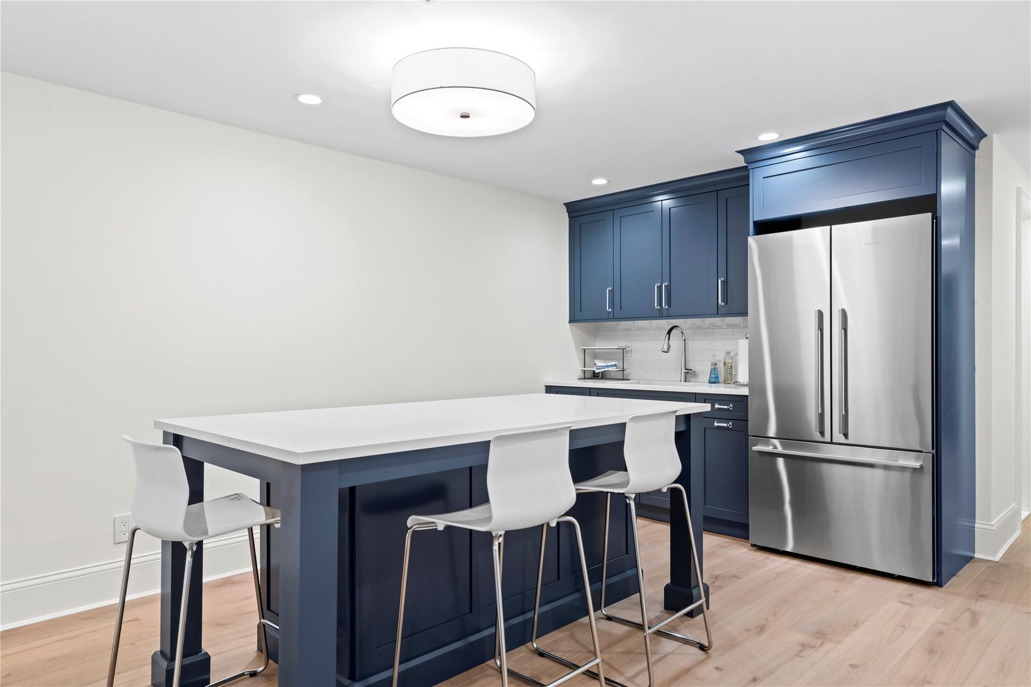 18 Matinecock Farms Road, Glen Cove, NY 11542