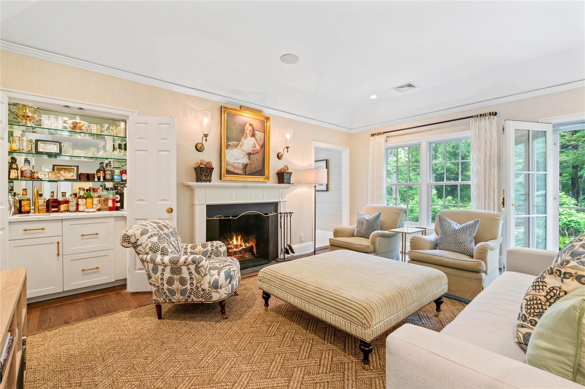 18 Matinecock Farms Road, Glen Cove, NY 11542