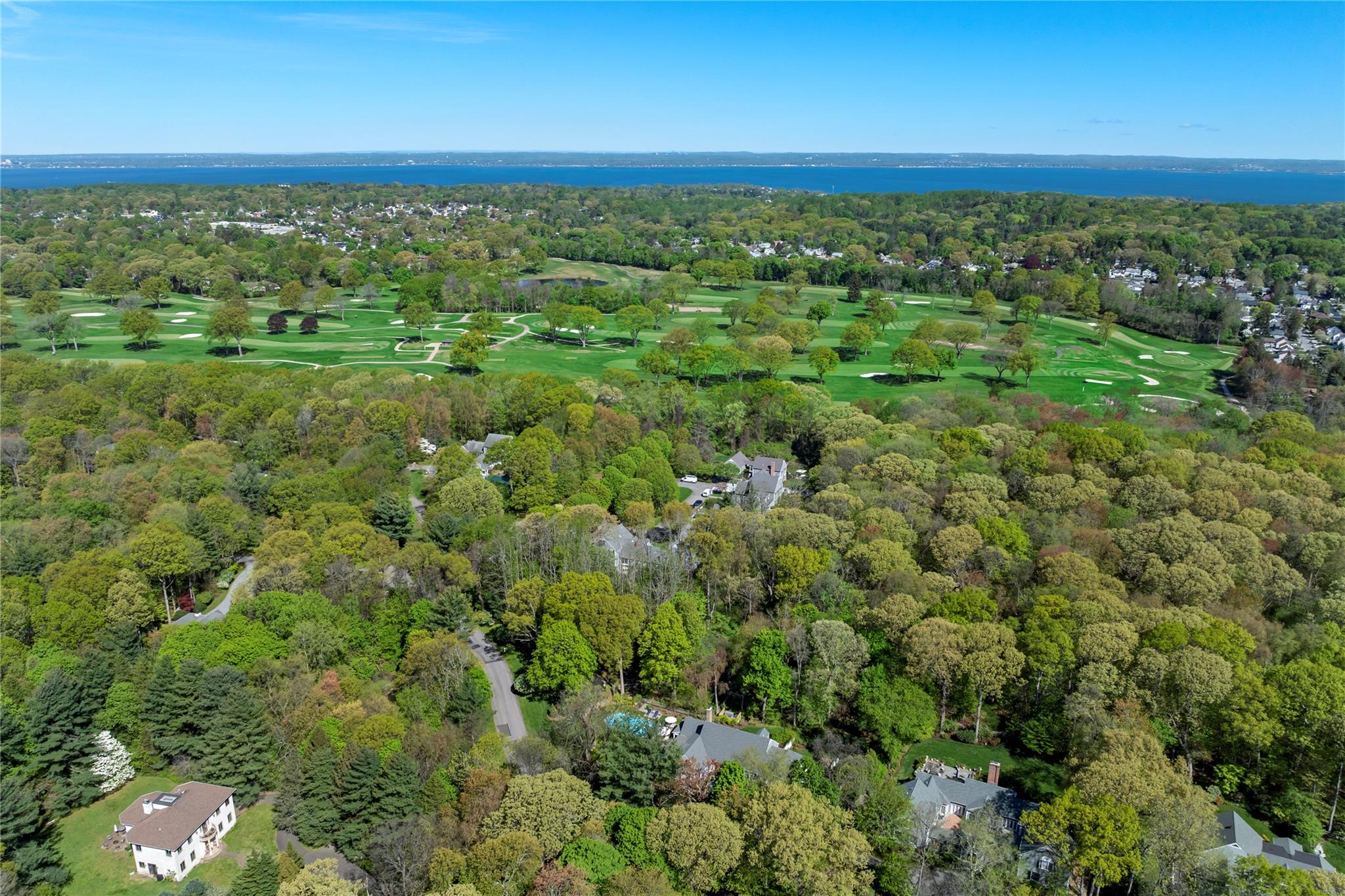 18 Matinecock Farms Road, Glen Cove, NY 11542