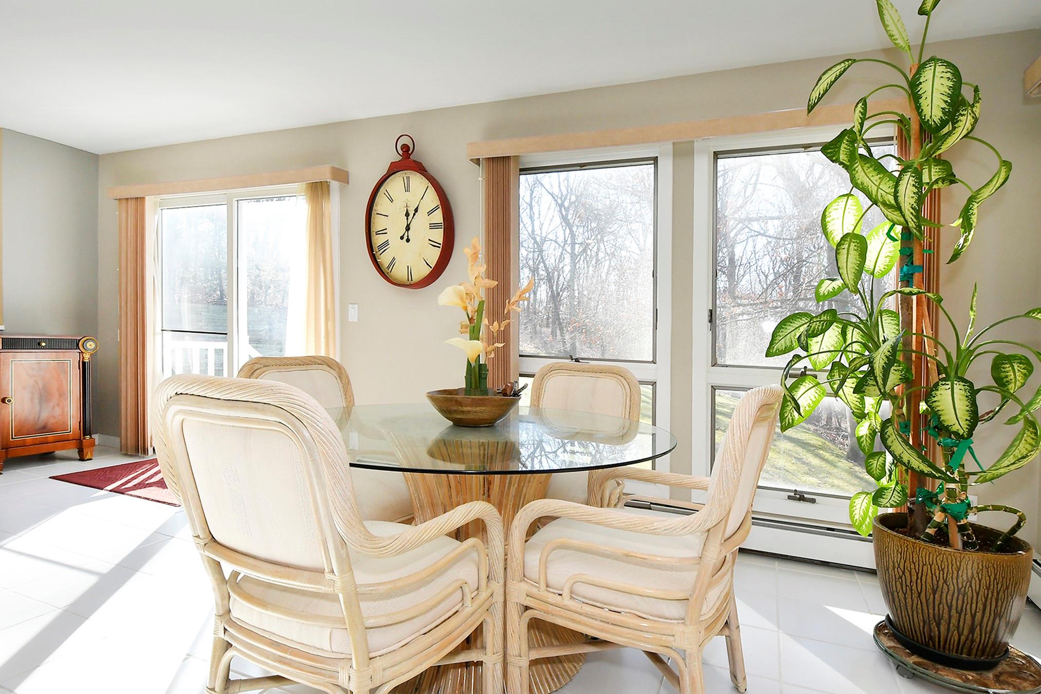 12 Deanna Court, Dix Hills, NY 11746