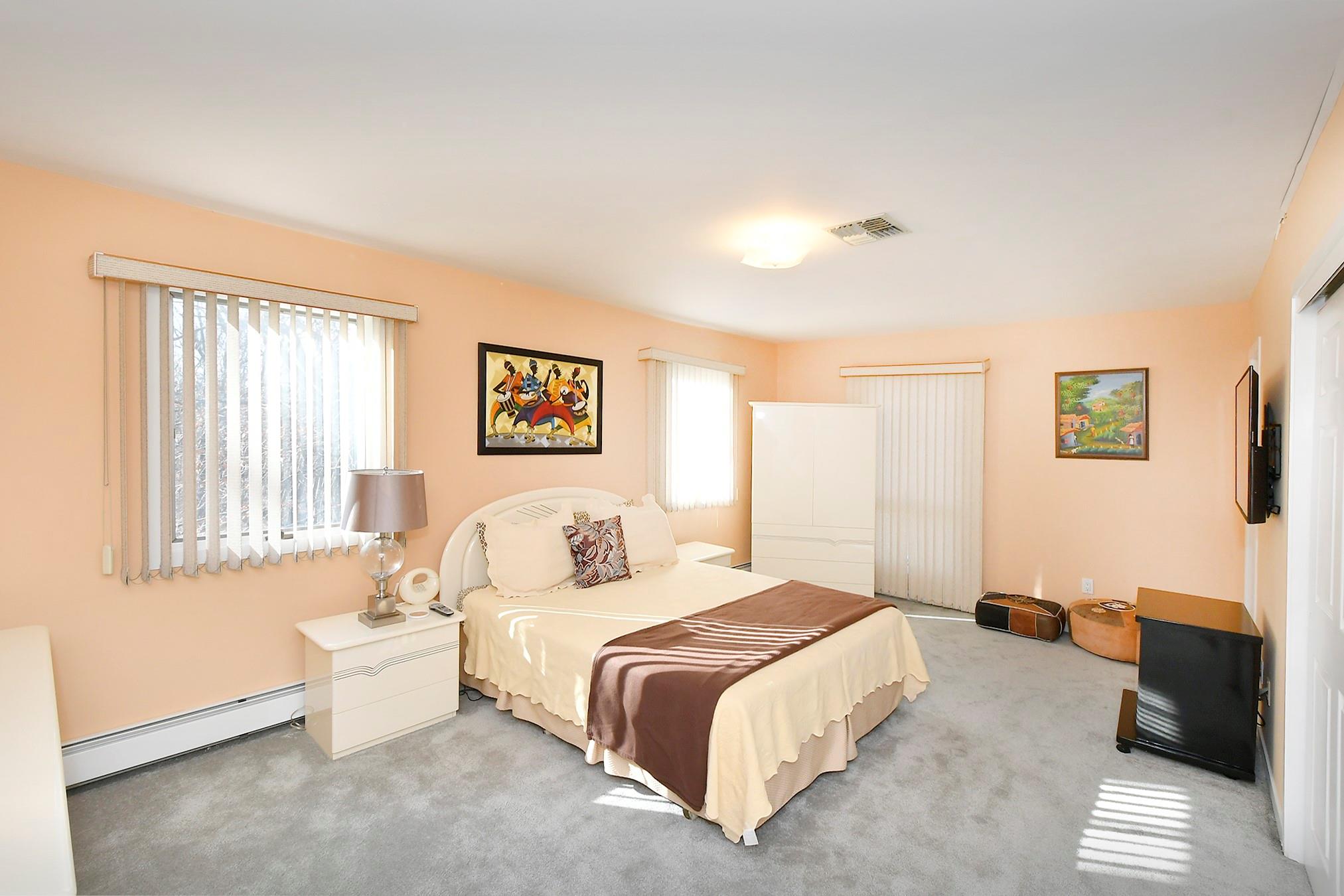 12 Deanna Court, Dix Hills, NY 11746