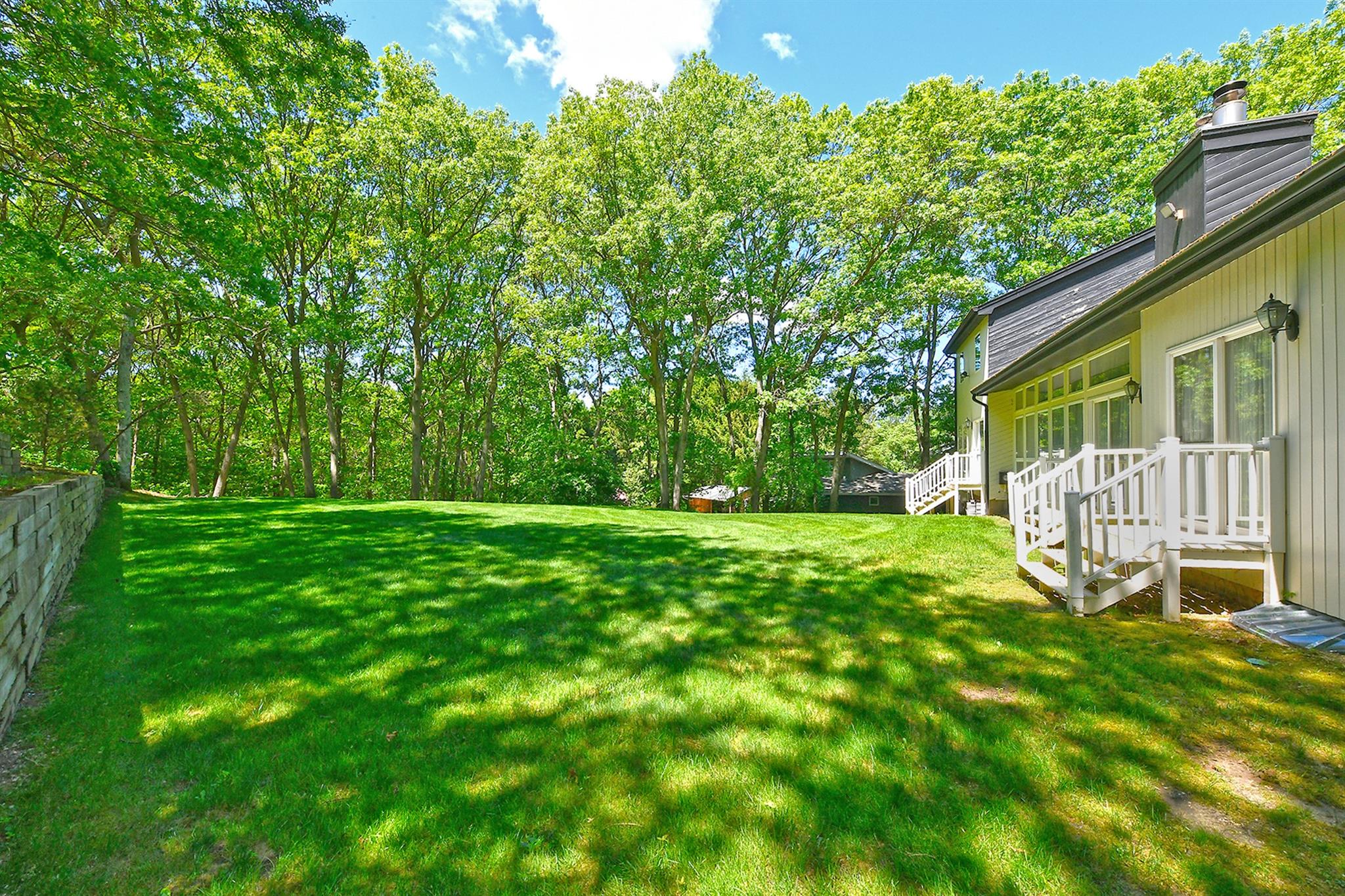 12 Deanna Court, Dix Hills, NY 11746