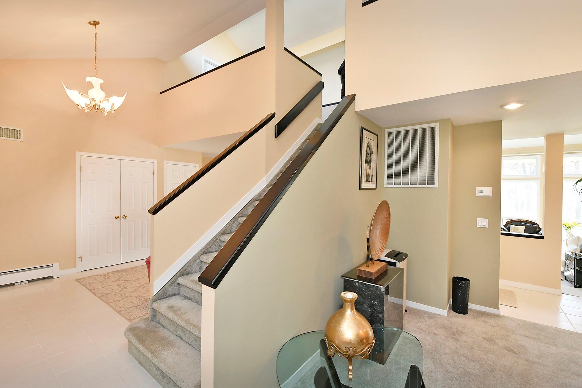 12 Deanna Court, Dix Hills, NY 11746