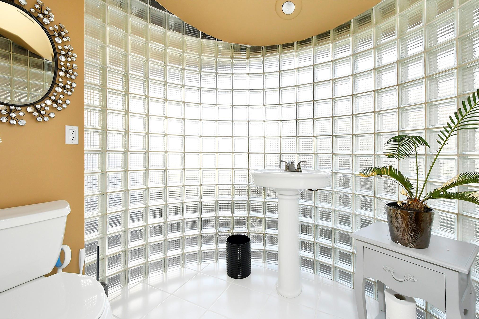 12 Deanna Court, Dix Hills, NY 11746