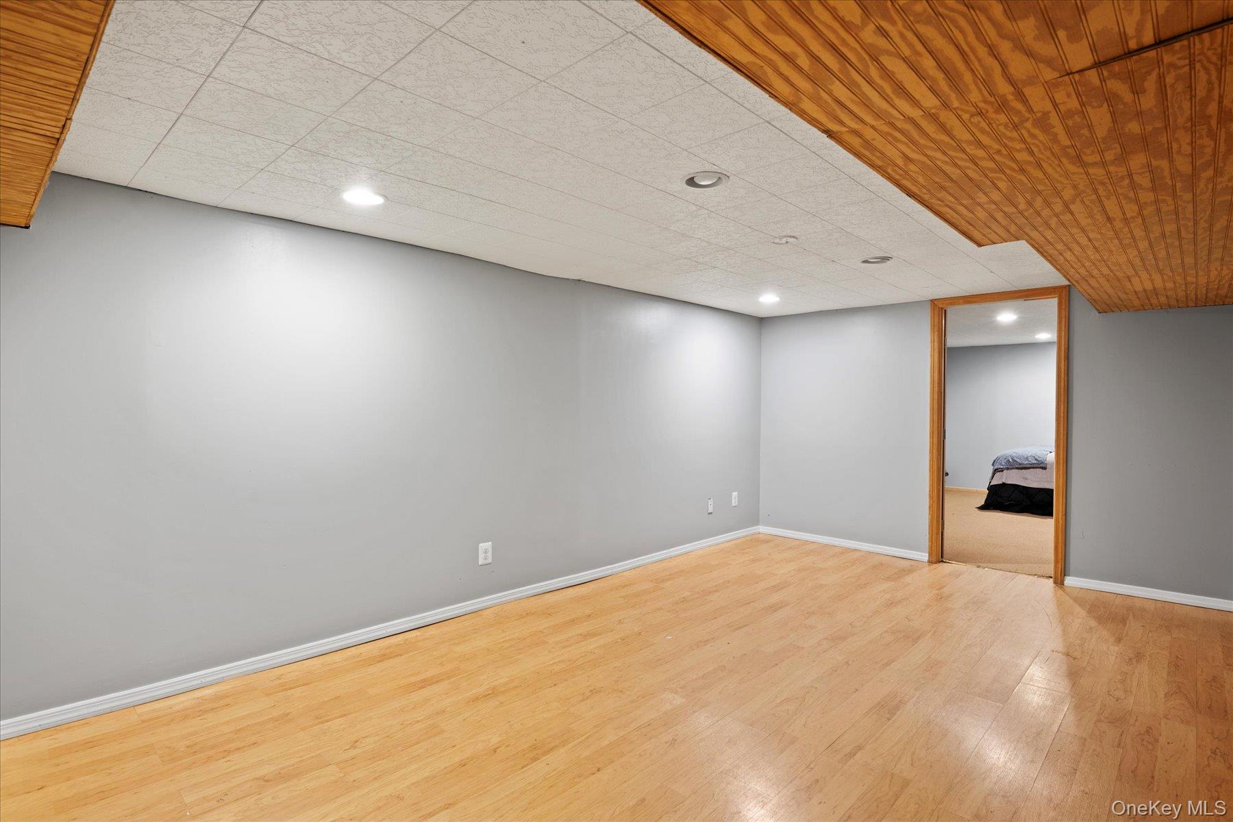 12 Debragga Avenue, East Moriches, NY 11940