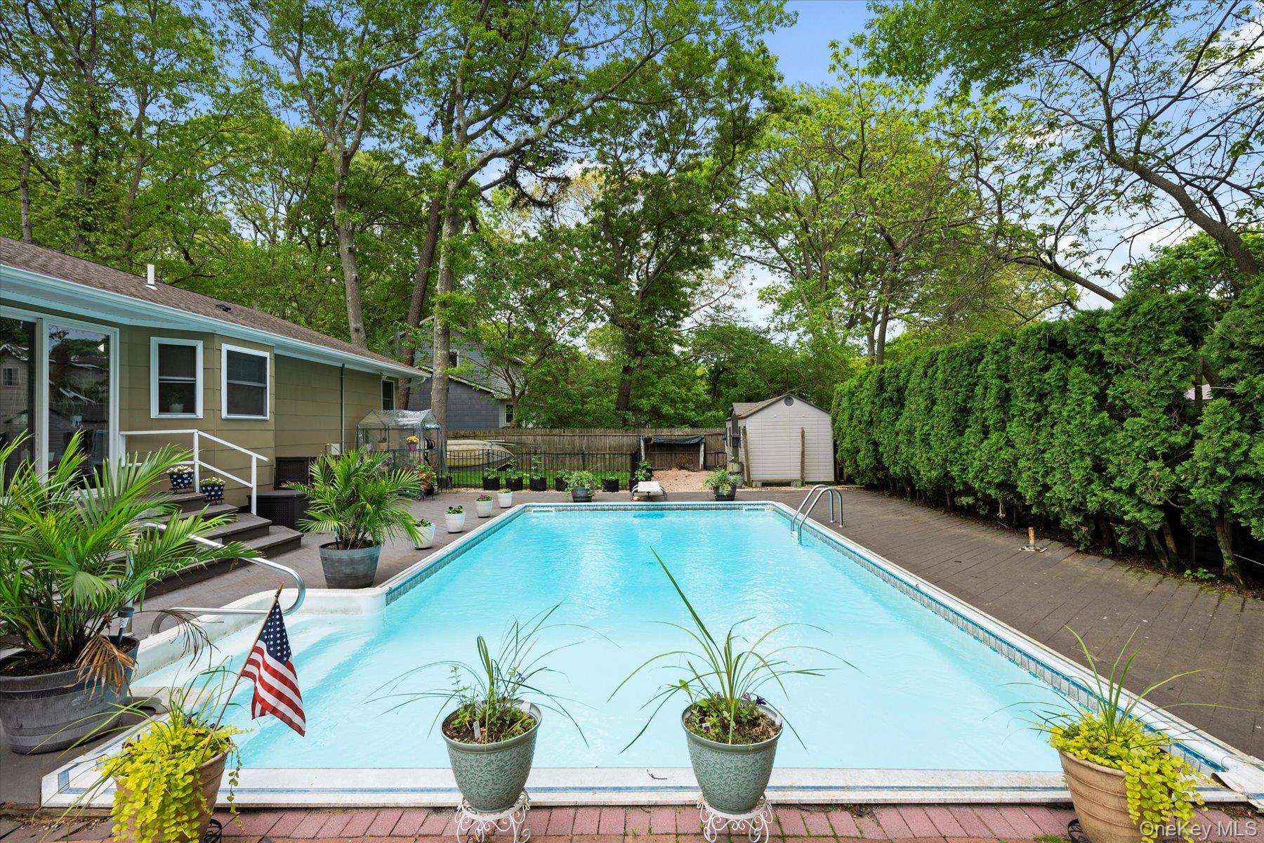 12 Debragga Avenue, East Moriches, NY 11940