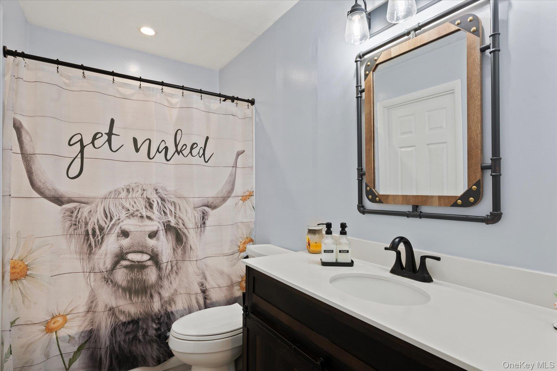 12 Debragga Avenue, East Moriches, NY 11940