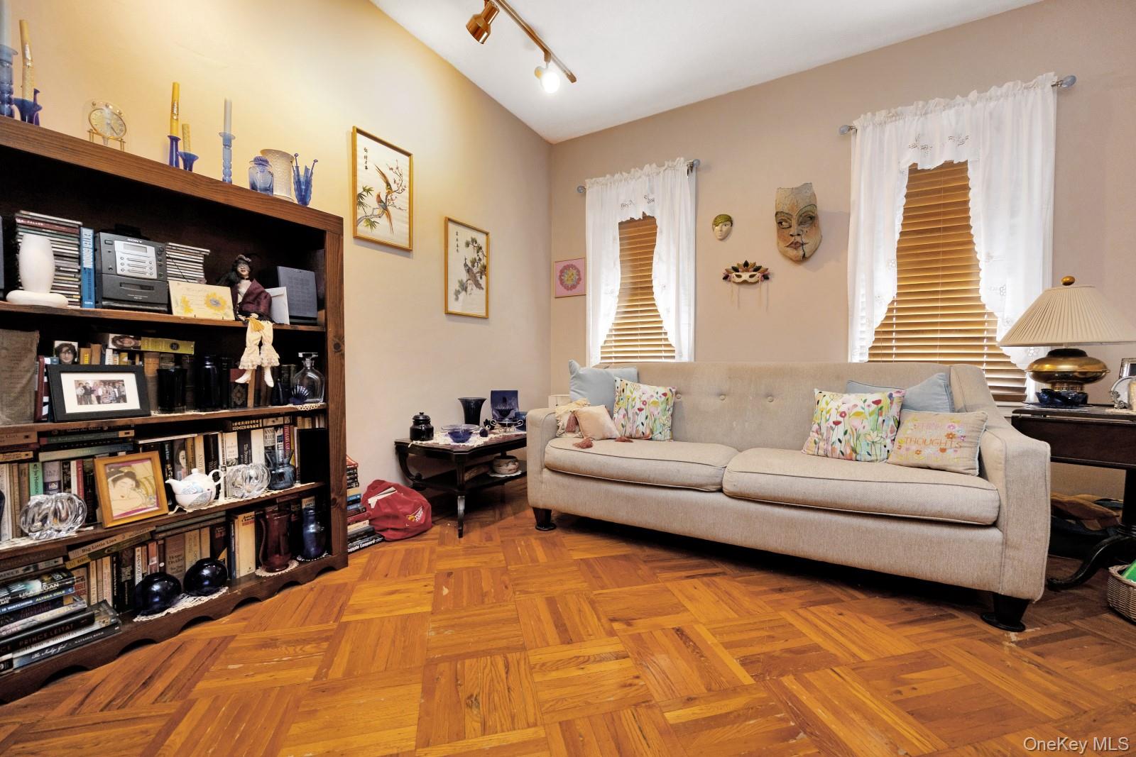 69-59 74th Street, Middle Village, NY 11379