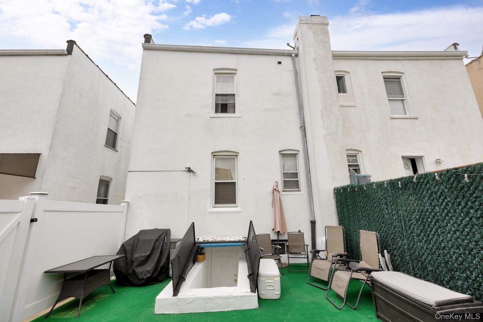 69-59 74th Street, Middle Village, NY 11379