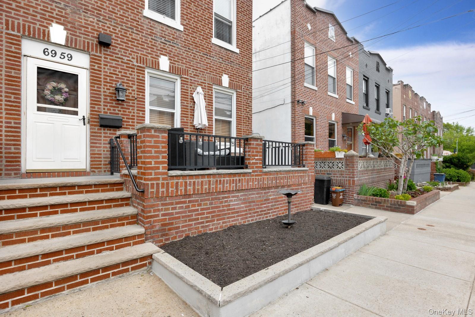 69-59 74th Street, Middle Village, NY 11379