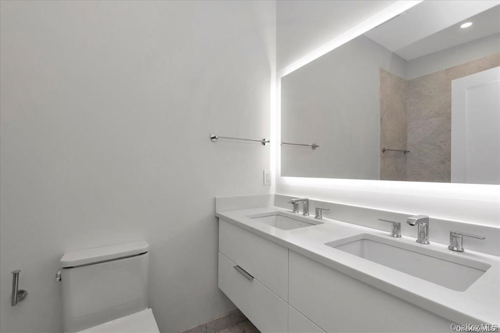 108 South # E, Oyster Bay, NY 11771