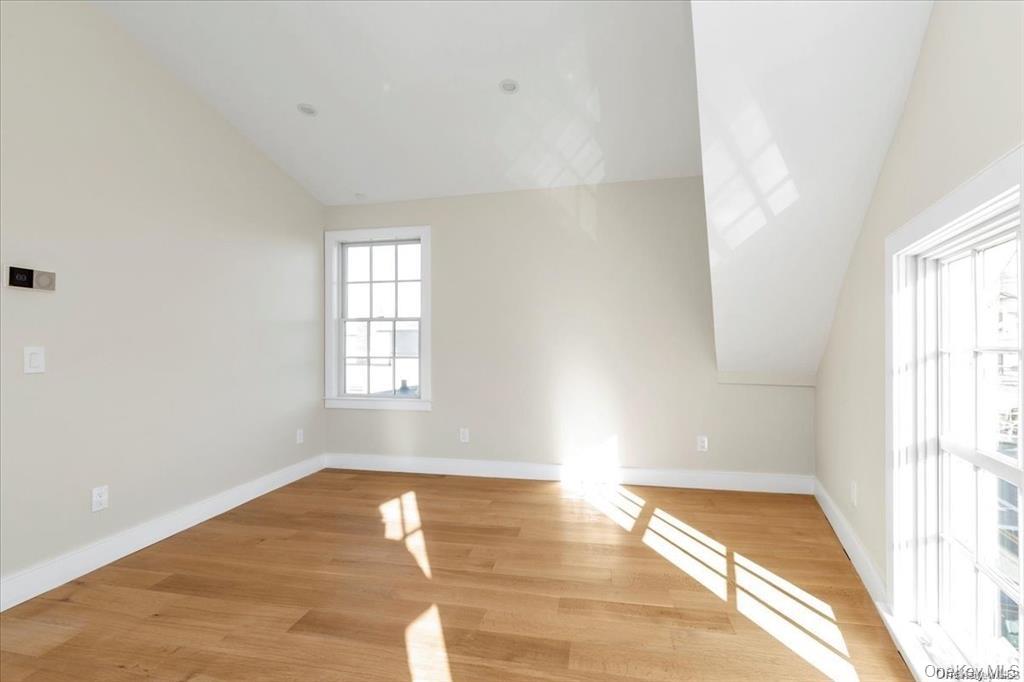 108 South # E, Oyster Bay, NY 11771