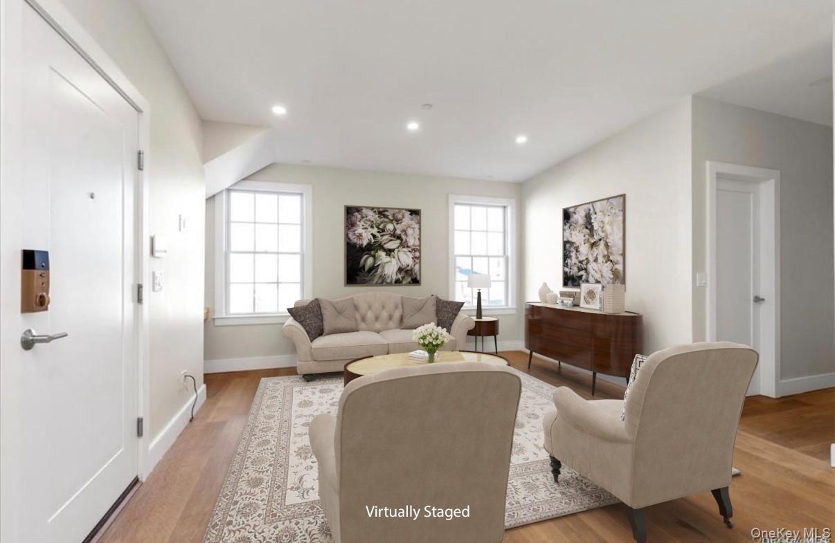 108 South # E, Oyster Bay, NY 11771