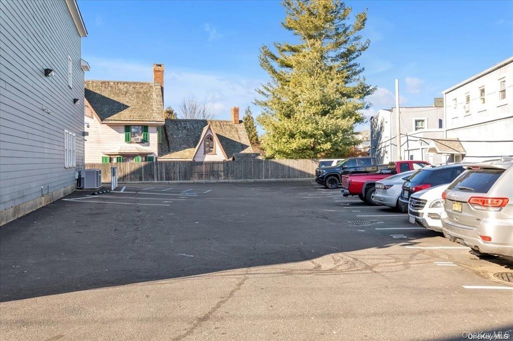 108 South # E, Oyster Bay, NY 11771