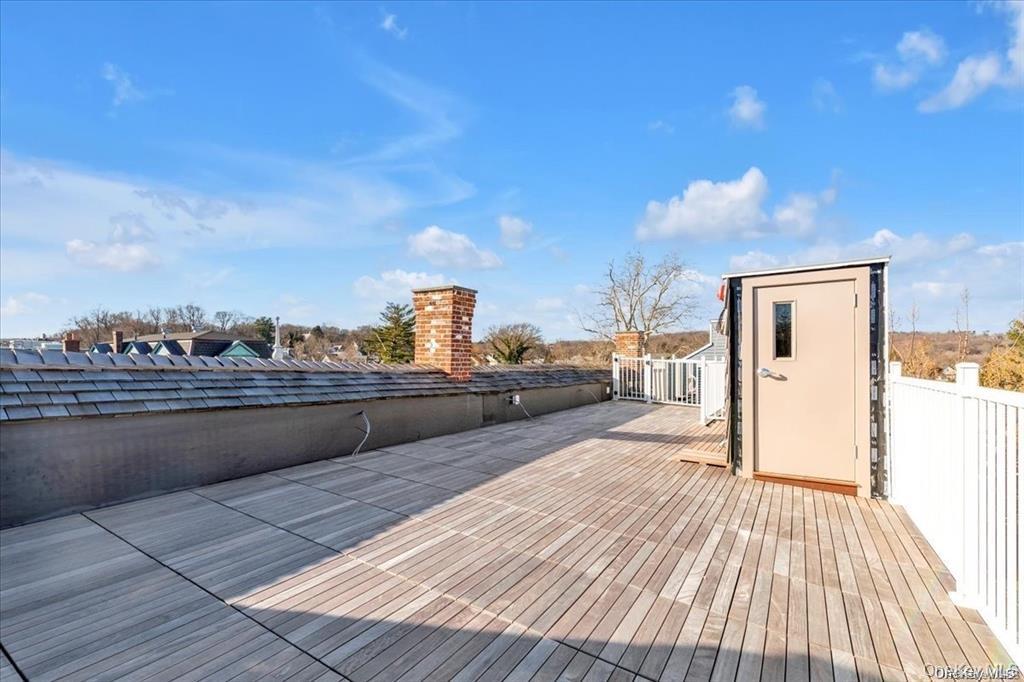 108 South # E, Oyster Bay, NY 11771