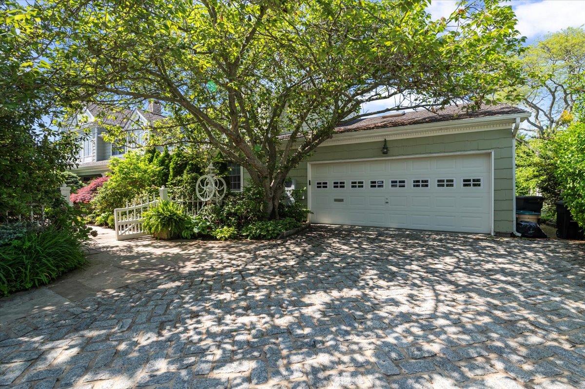 501 Bay 5th Street, West Islip, NY 11795