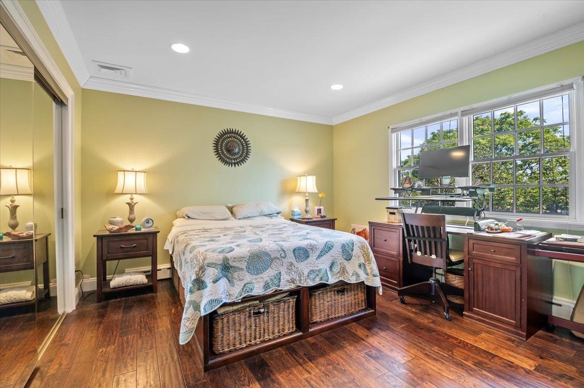 501 Bay 5th Street, West Islip, NY 11795