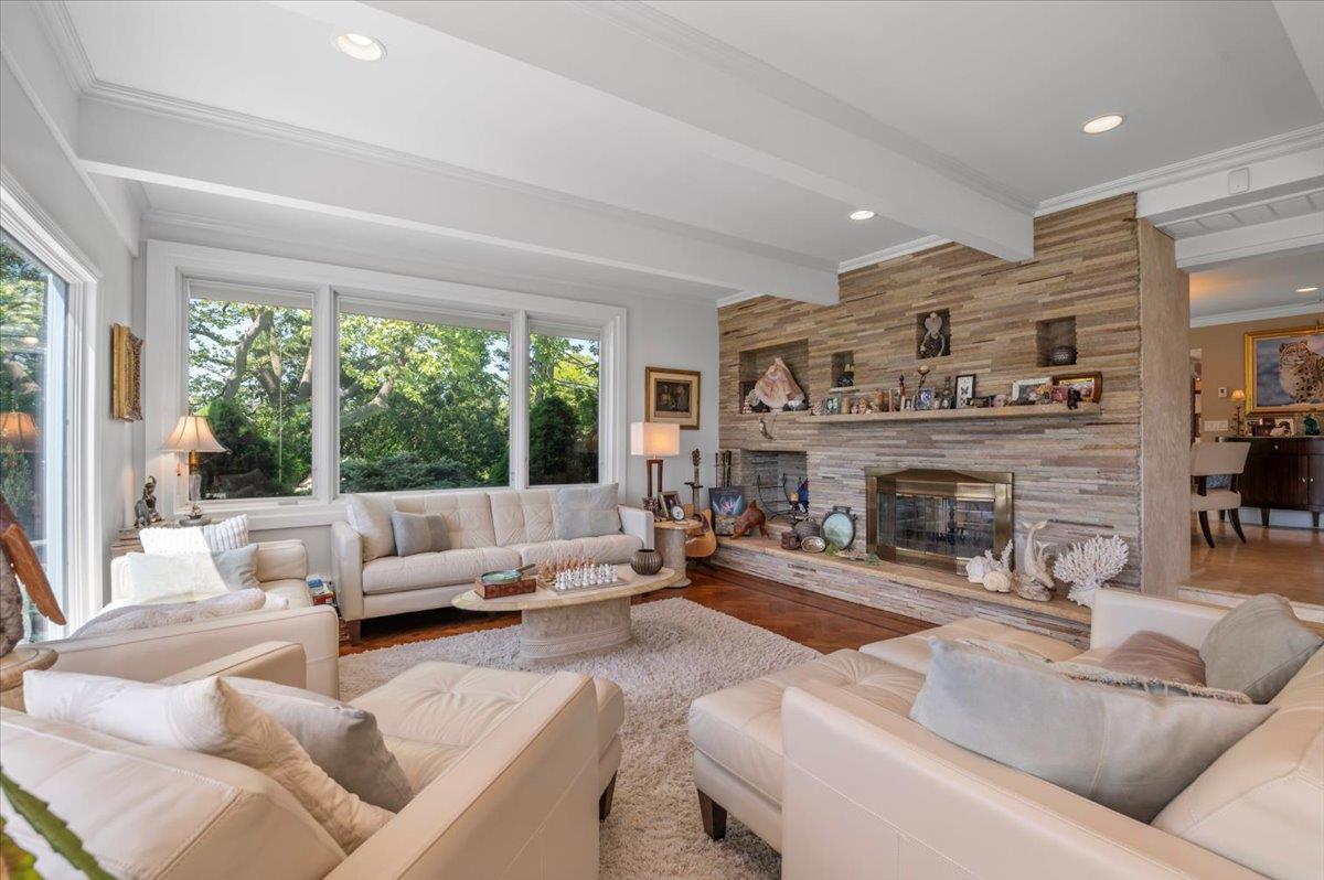 501 Bay 5th Street, West Islip, NY 11795