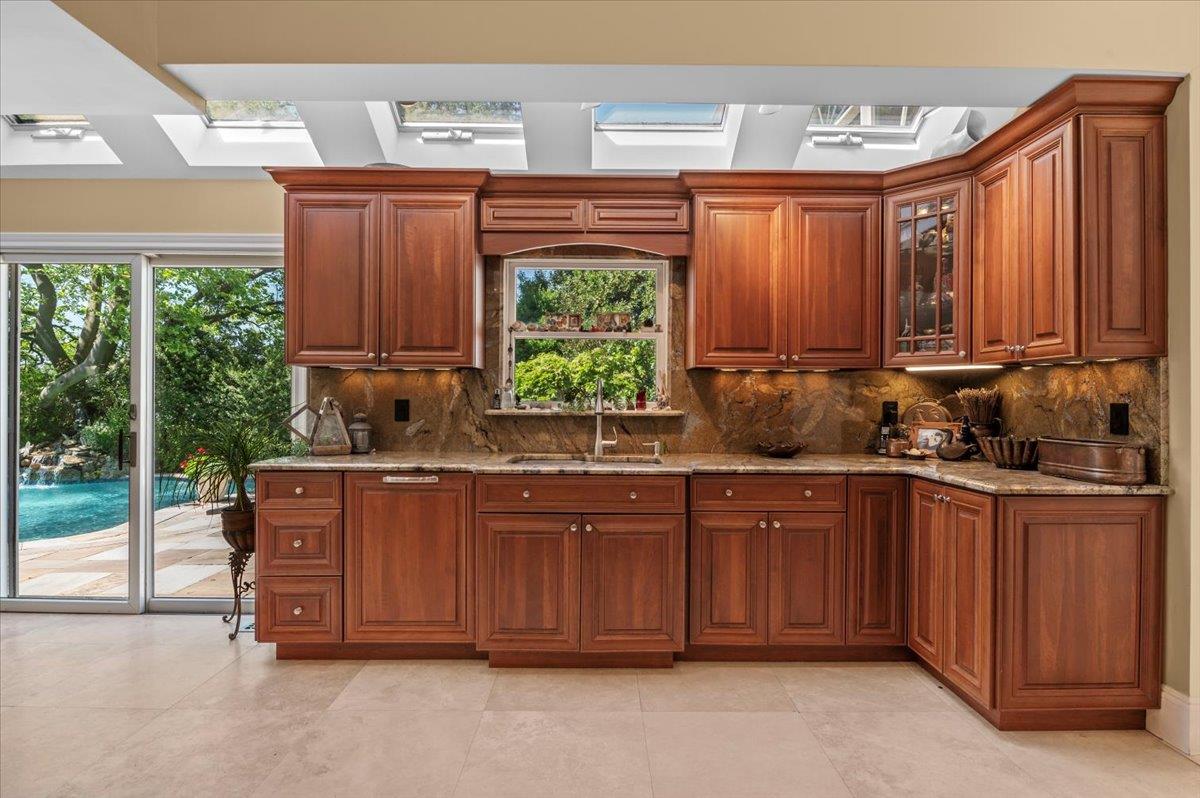 501 Bay 5th Street, West Islip, NY 11795