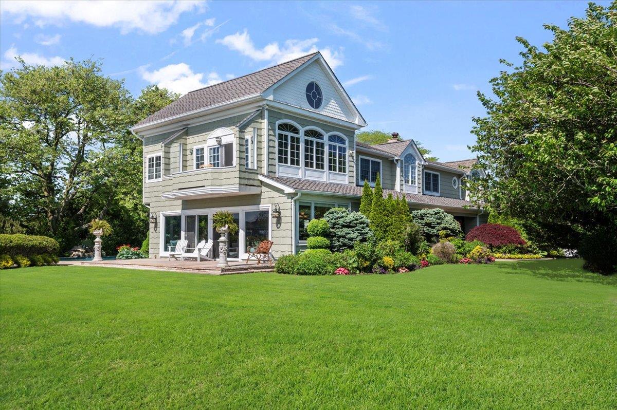 501 Bay 5th Street, West Islip, NY 11795