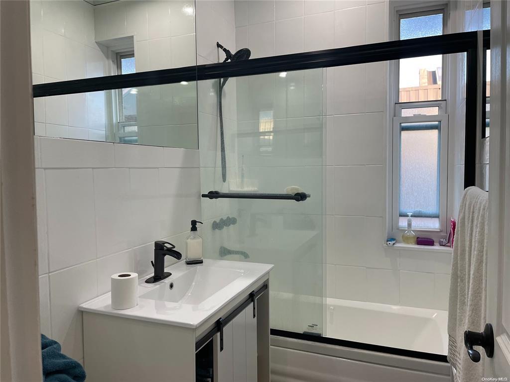 185 Atlantic Avenue # C-1, Lynbrook, NY 11563