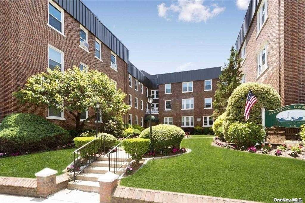 185 Atlantic Avenue # C-1, Lynbrook, NY 11563
