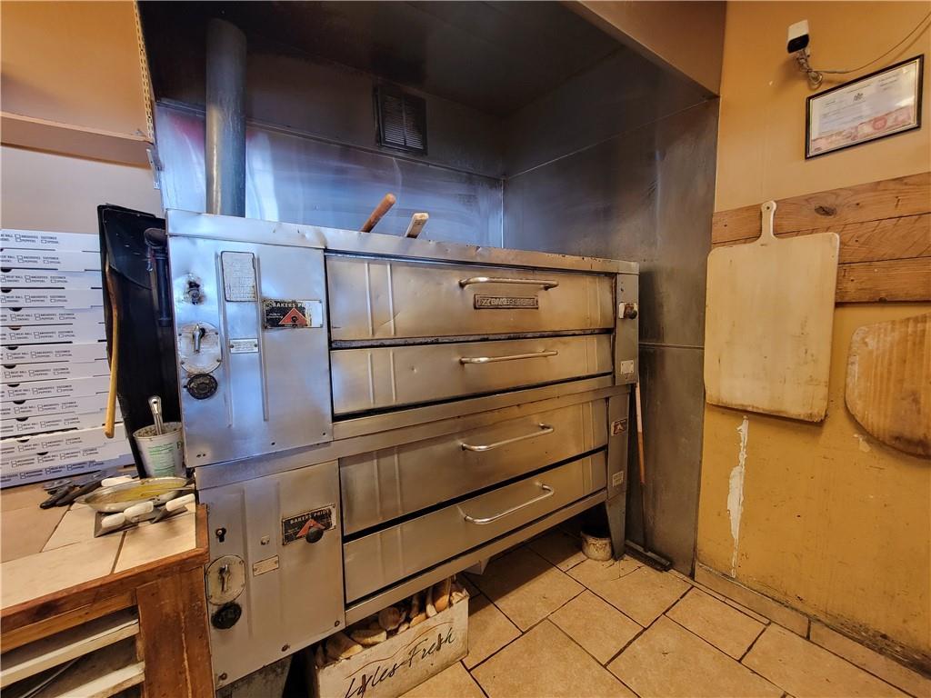 1 Main Street, Walden, NY 12586