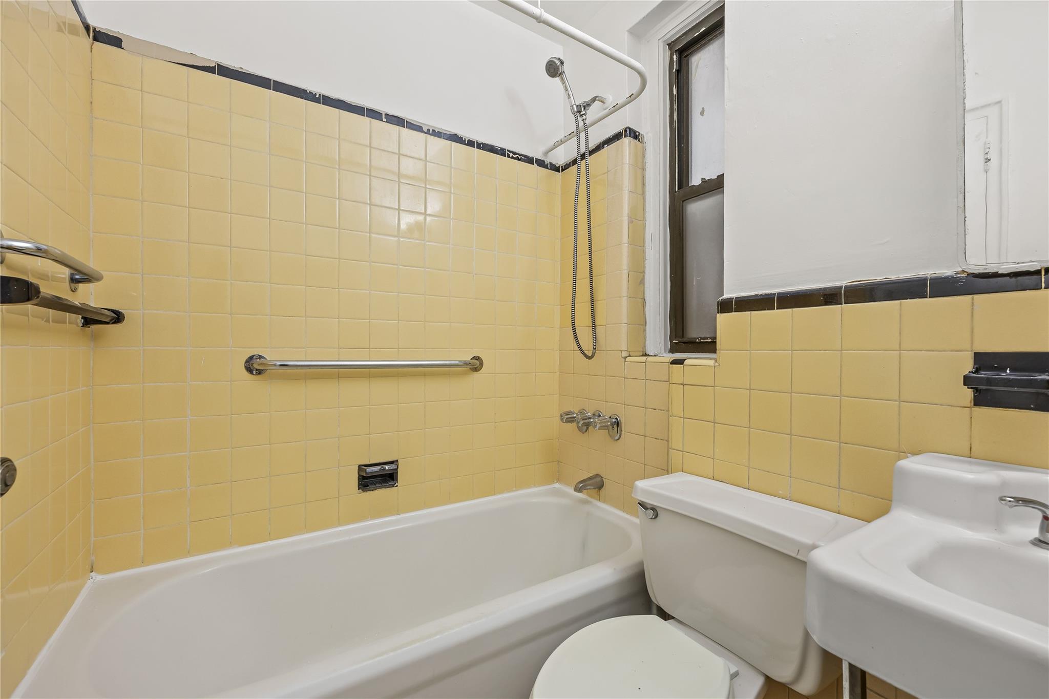 398 Oliver Place # 1A, Bronx, NY 10458