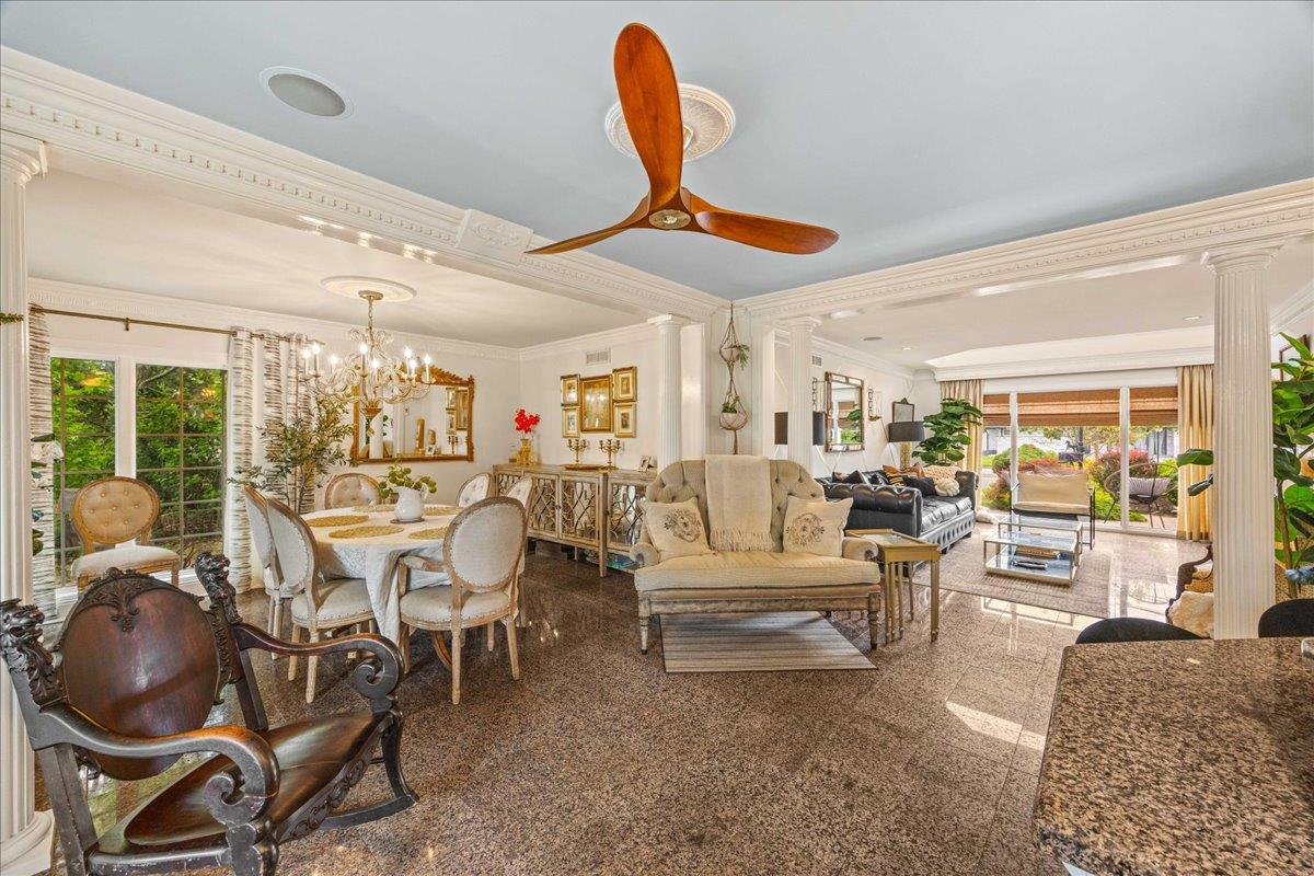 10 Bulaire Road, East Rockaway, NY 11518