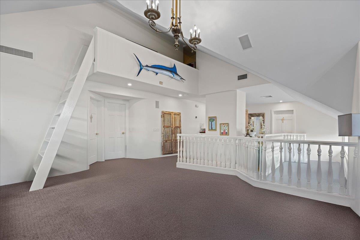 10 Bulaire Road, East Rockaway, NY 11518